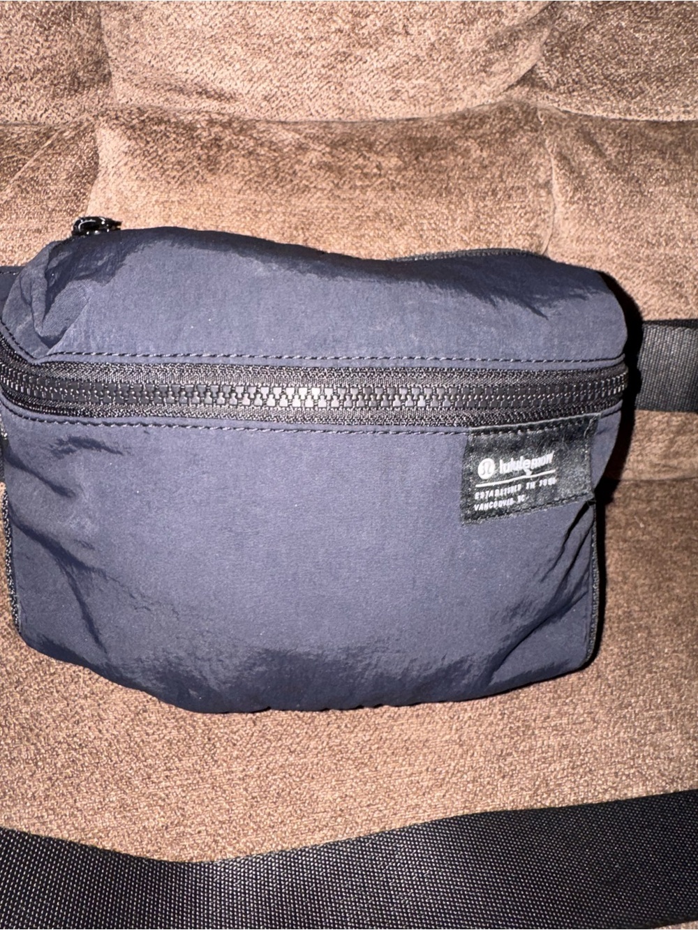 Lululemon Crossbody - Picture 2 of 10